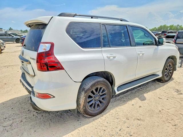 2022 LEXUS GX 460 3