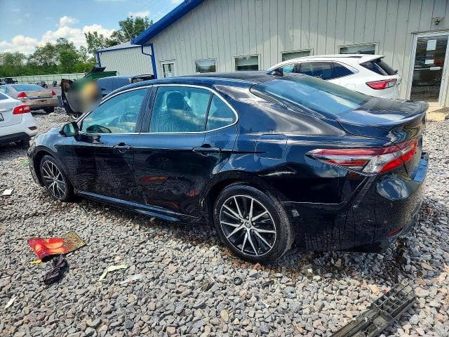 2022 TOYOTA CAMRY SE 2
