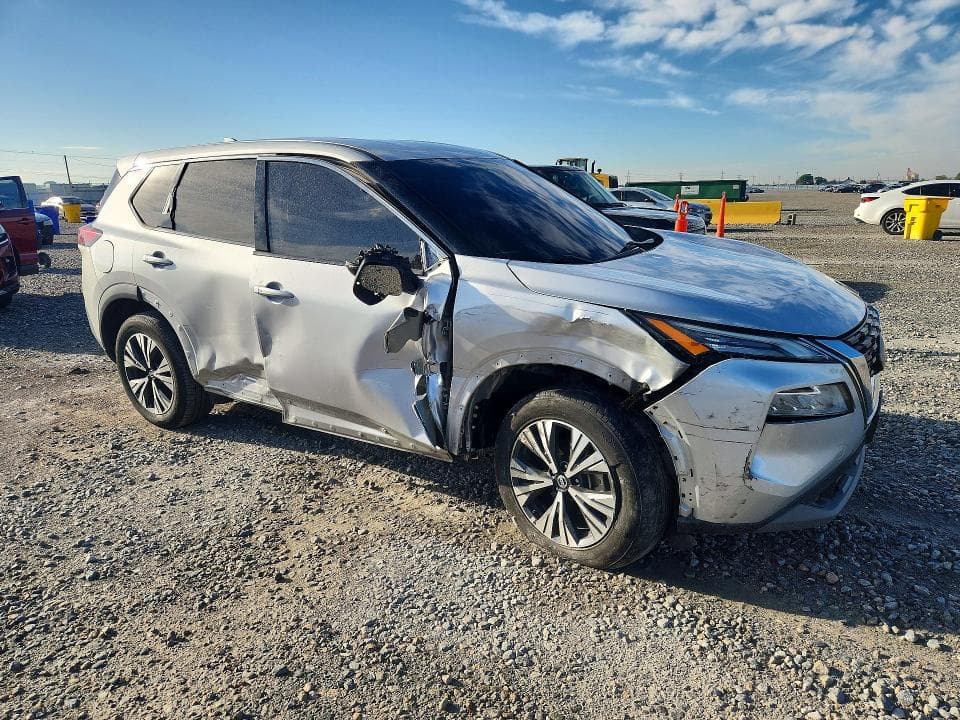 2021 NISSAN ROGUE SV 4