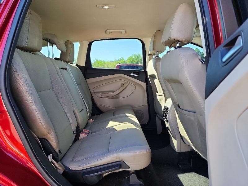 2017 FORD ESCAPE SE 11