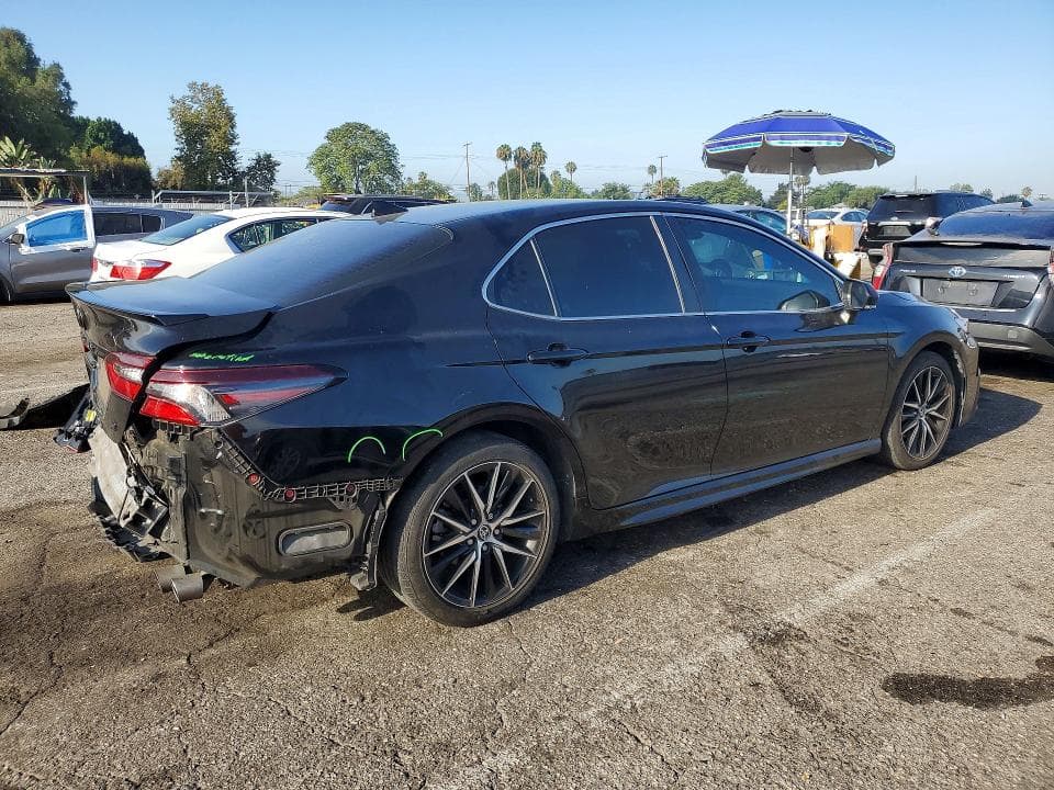 2023 TOYOTA CAMRY SE 3