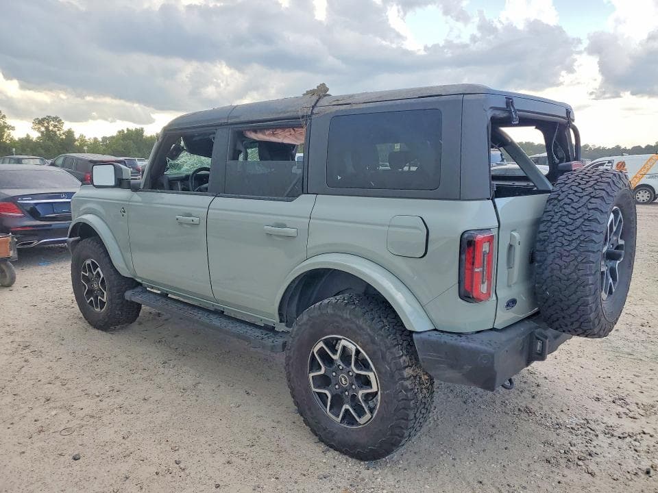 2024 FORD BRONCO OUTER BANKS 2