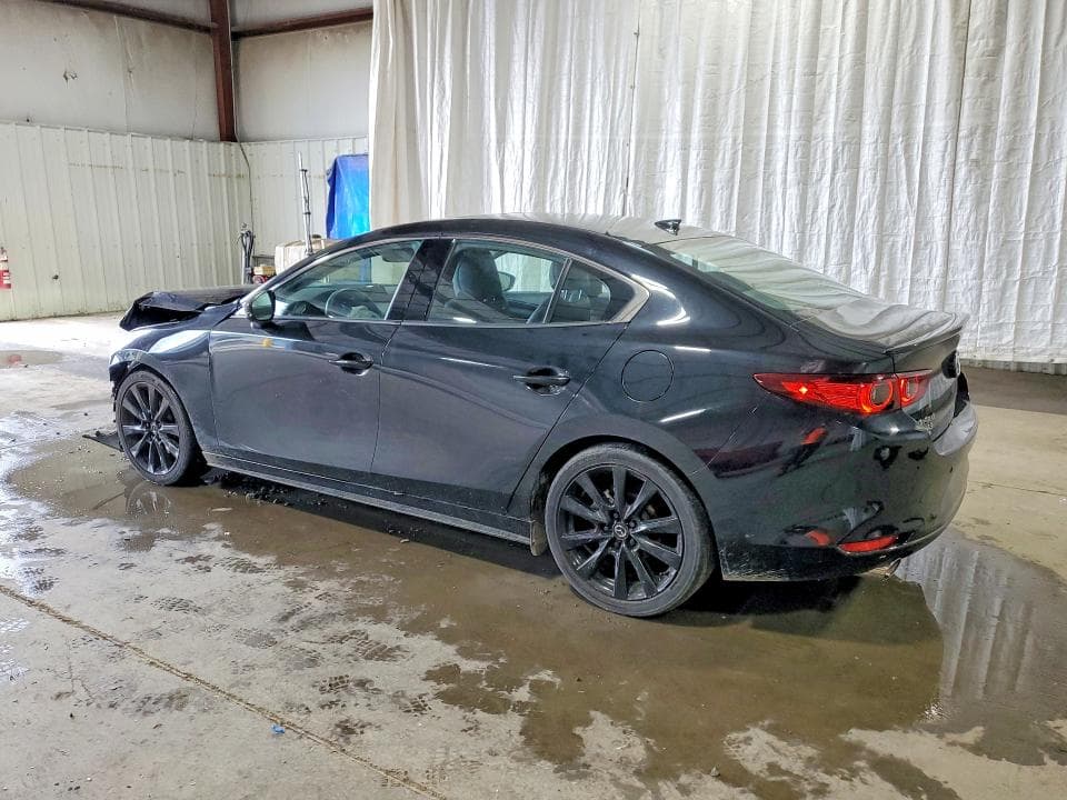 2023 MAZDA 3 PREMIUM PLUS 2