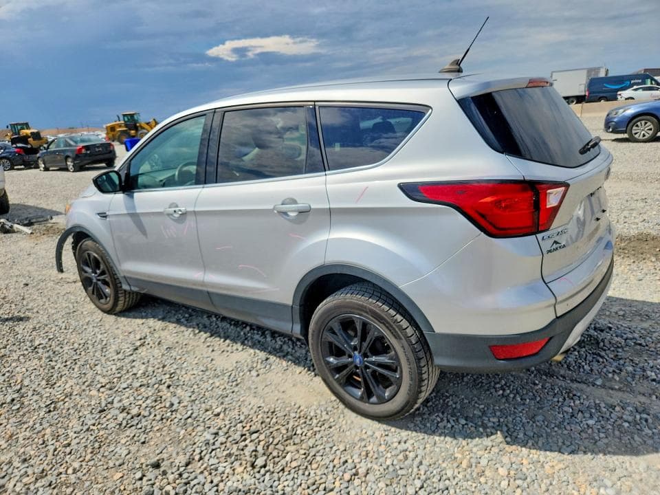 2019 FORD ESCAPE SE 2