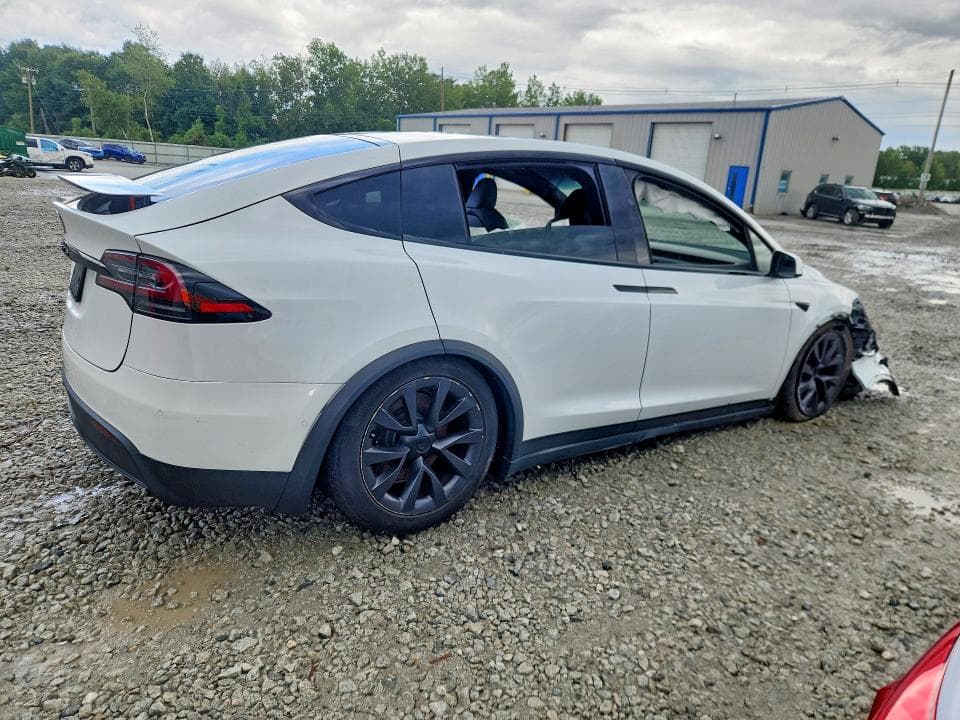 2022 TESLA MODEL X 3