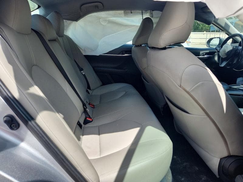 2021 TOYOTA CAMRY SE 10