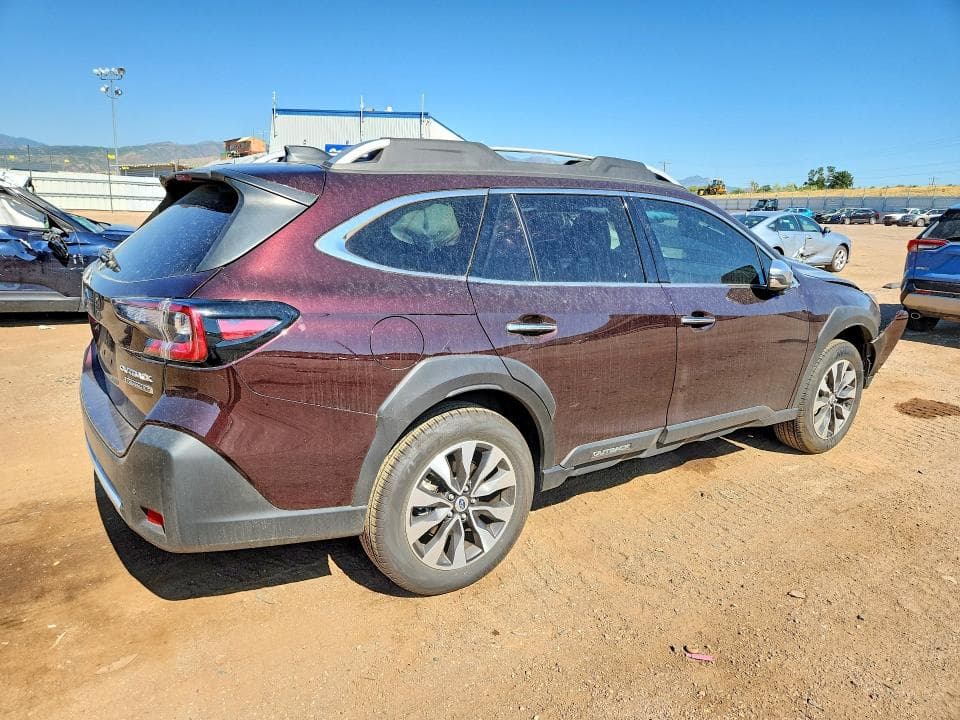 2025 SUBARU OUTBACK TOURING 3