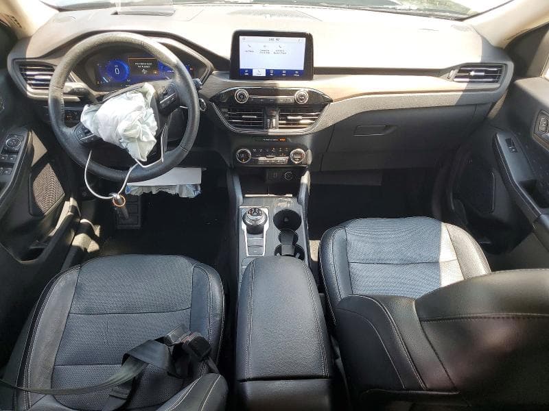 2020 FORD ESCAPE TITANIUM 8