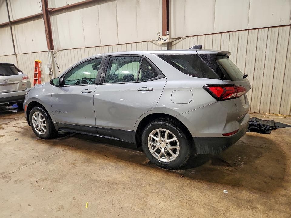 2024 CHEVROLET EQUINOX LS 2