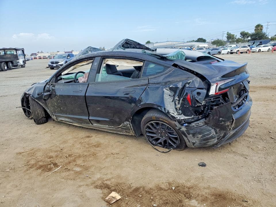 2026 TESLA MODEL 3 2