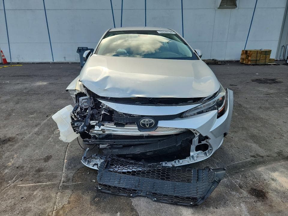 2020 TOYOTA COROLLA LE 5