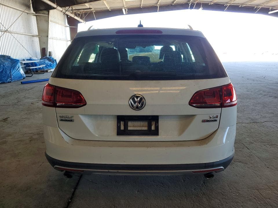 2017 VOLKSWAGEN GOLF ALLTRACK S 6