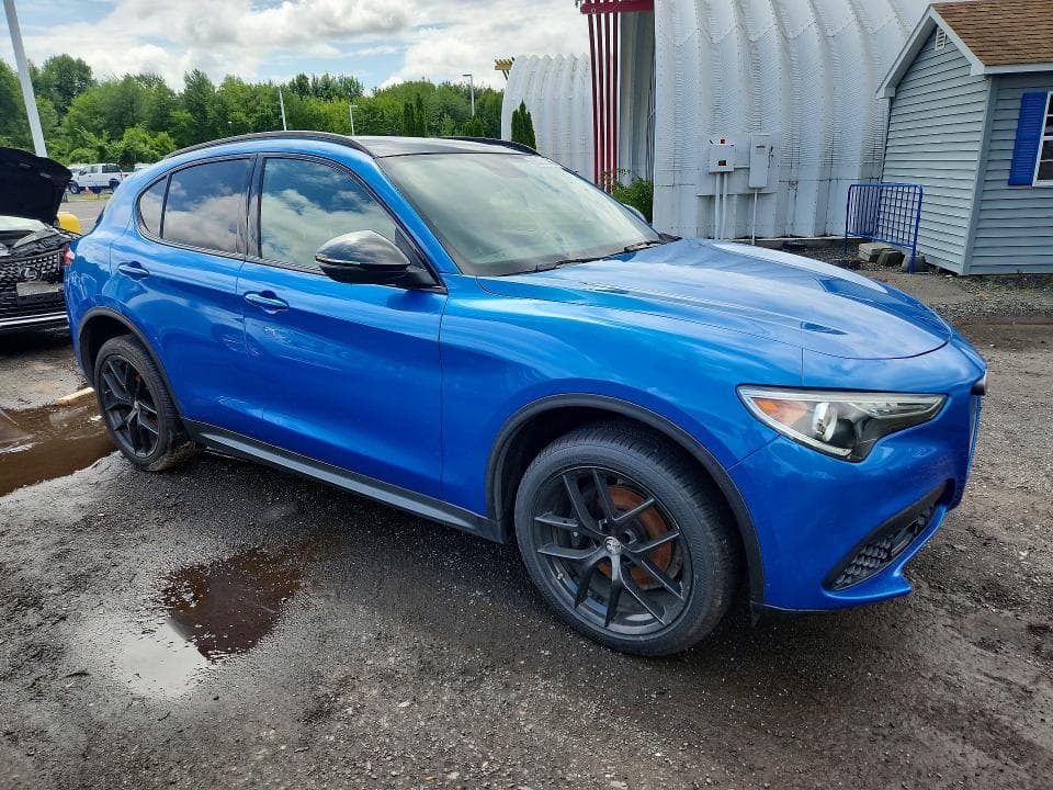 2019 ALFA ROMEO STELVIO 4