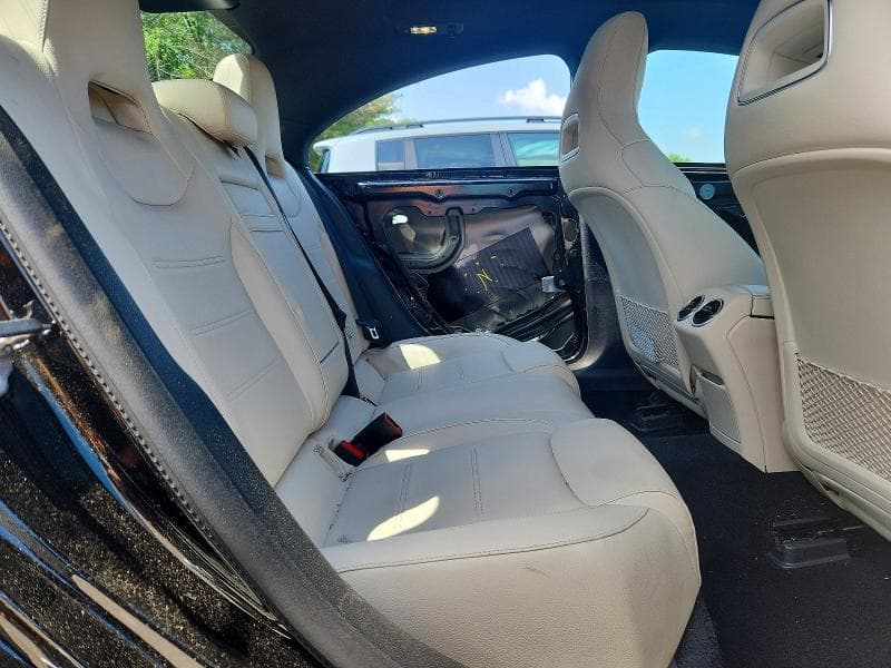 2020 MERCEDES-BENZ CLA 250 4MATIC 10