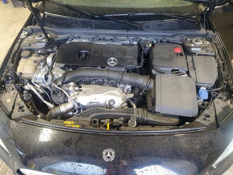 2019 MERCEDES-BENZ A 220 11