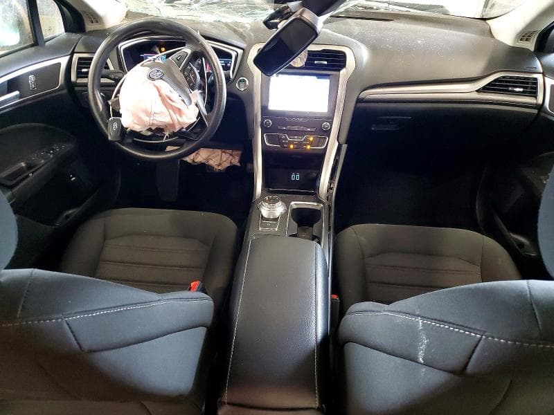2019 FORD FUSION SE 8