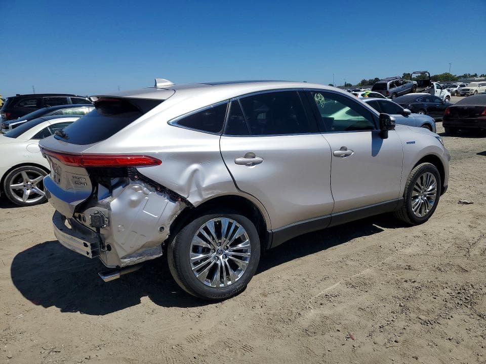 2021 TOYOTA VENZA LIMITED 3