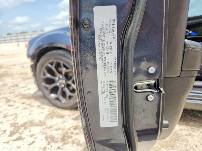 2019 CHRYSLER 300 TOURING 13