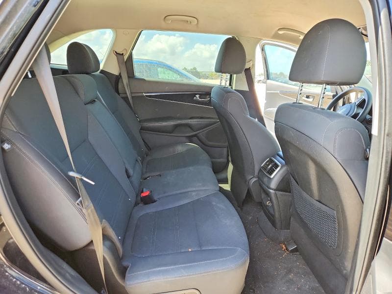 2019 KIA SORENTO L 10