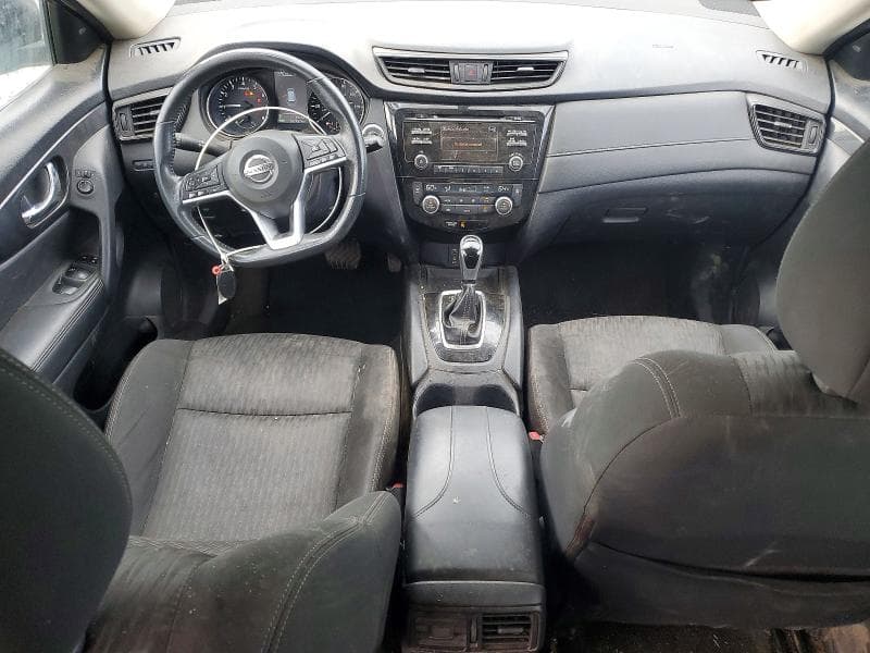 2017 NISSAN ROGUE SV 8