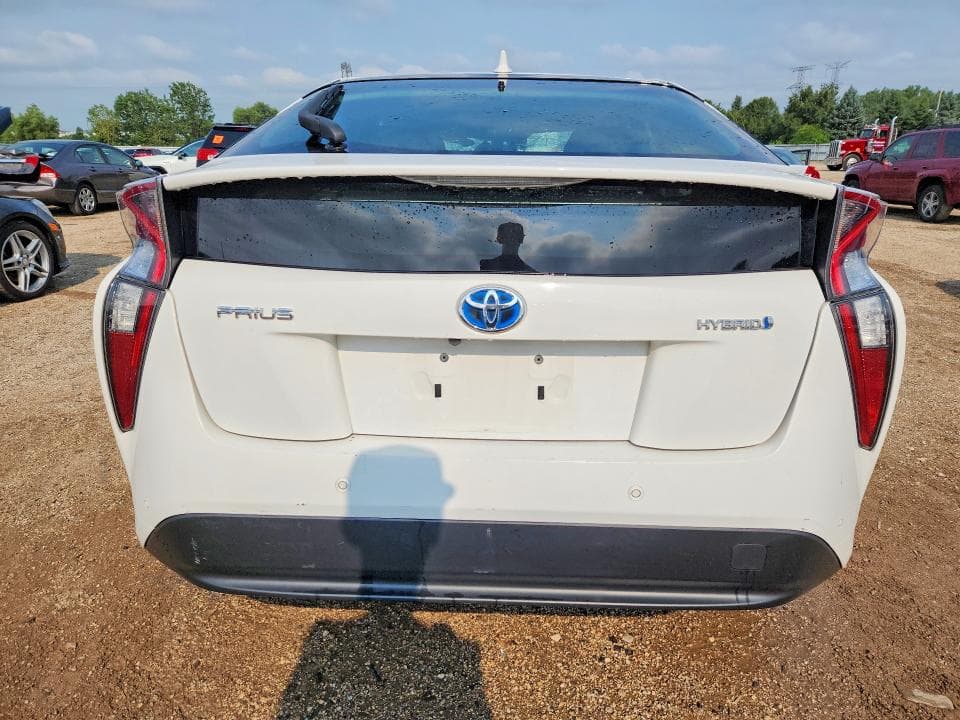2018 TOYOTA PRIUS FOUR 6