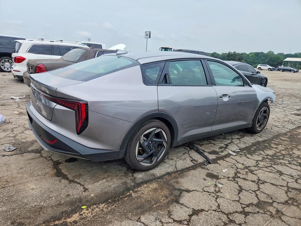 2026 KIA K4 EX 3