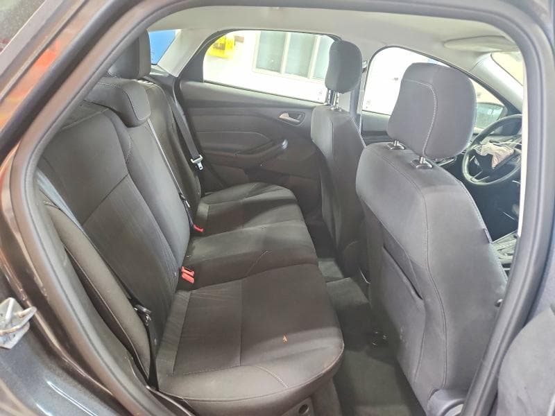 2018 FORD FOCUS SE 10
