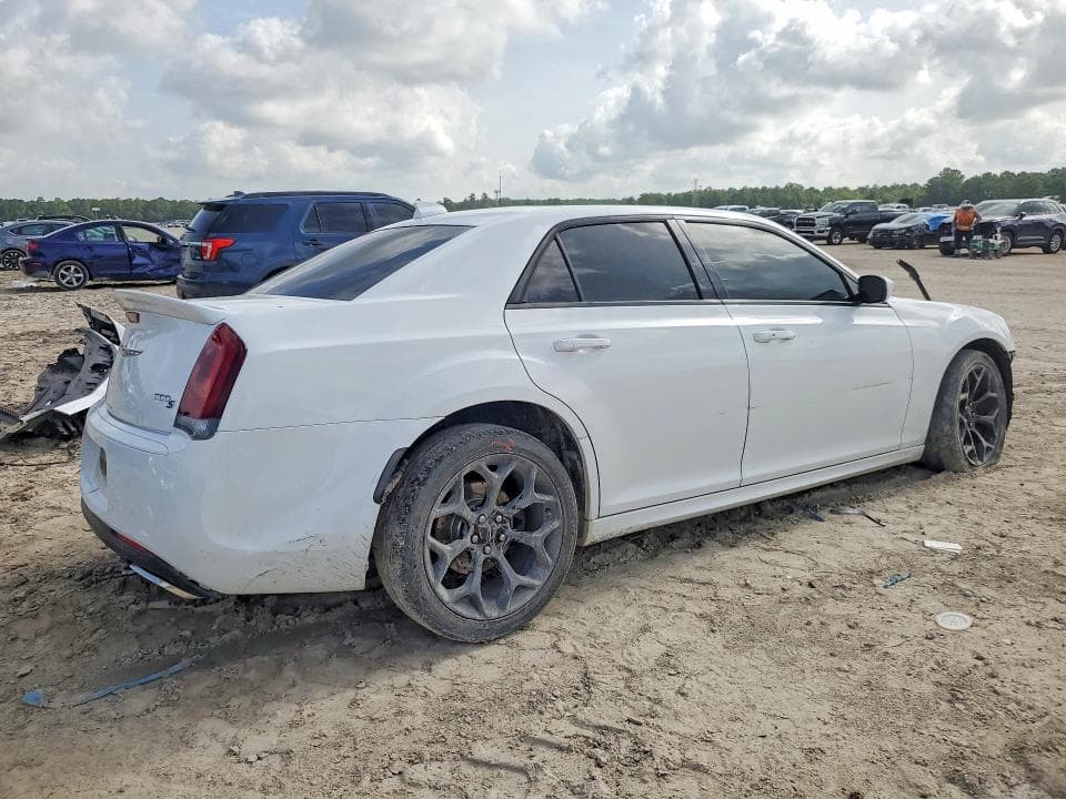 2020 CHRYSLER 300 S 3