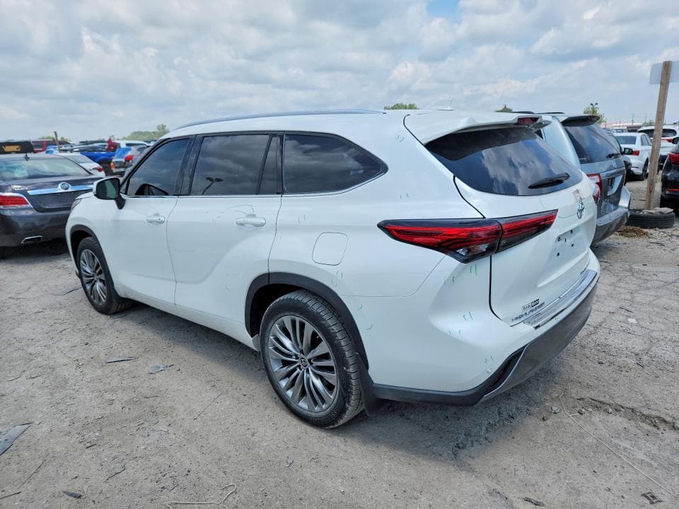 2021 TOYOTA HIGHLANDER PLATINUM 2