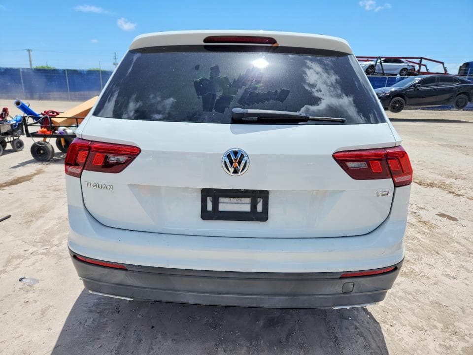 2018 VOLKSWAGEN TIGUAN S 6