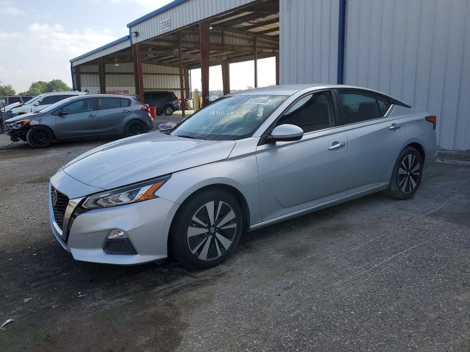 2022 NISSAN ALTIMA SV