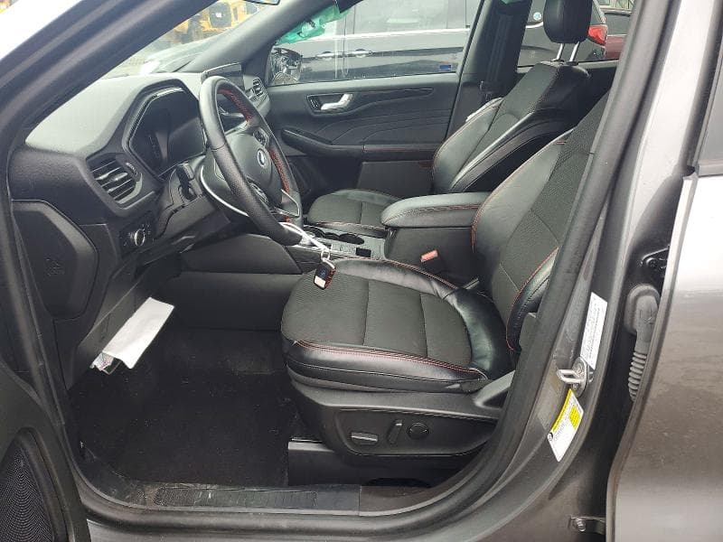 2023 FORD ESCAPE ST LINE 7