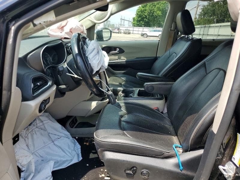 2020 CHRYSLER PACIFICA LIMITED 7