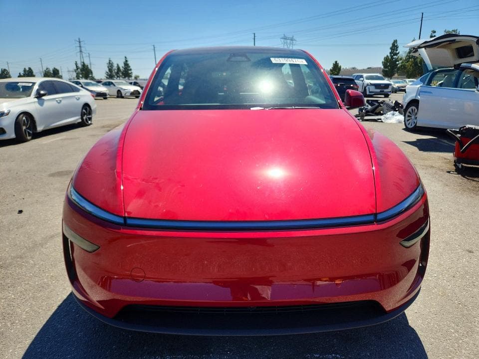 2026 TESLA MODEL Y 5