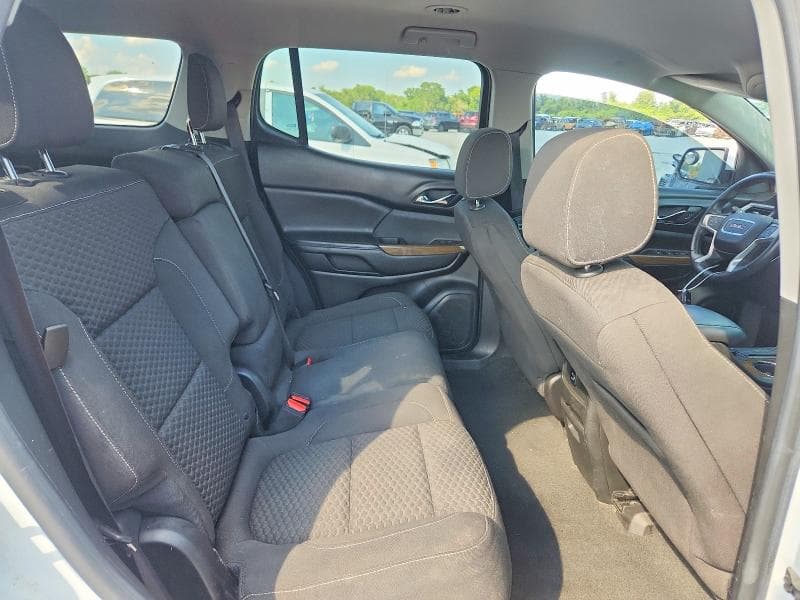 2017 GMC ACADIA SLE 11