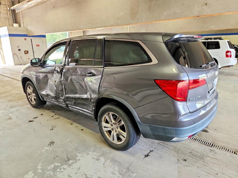 2017 HONDA PILOT LX 2