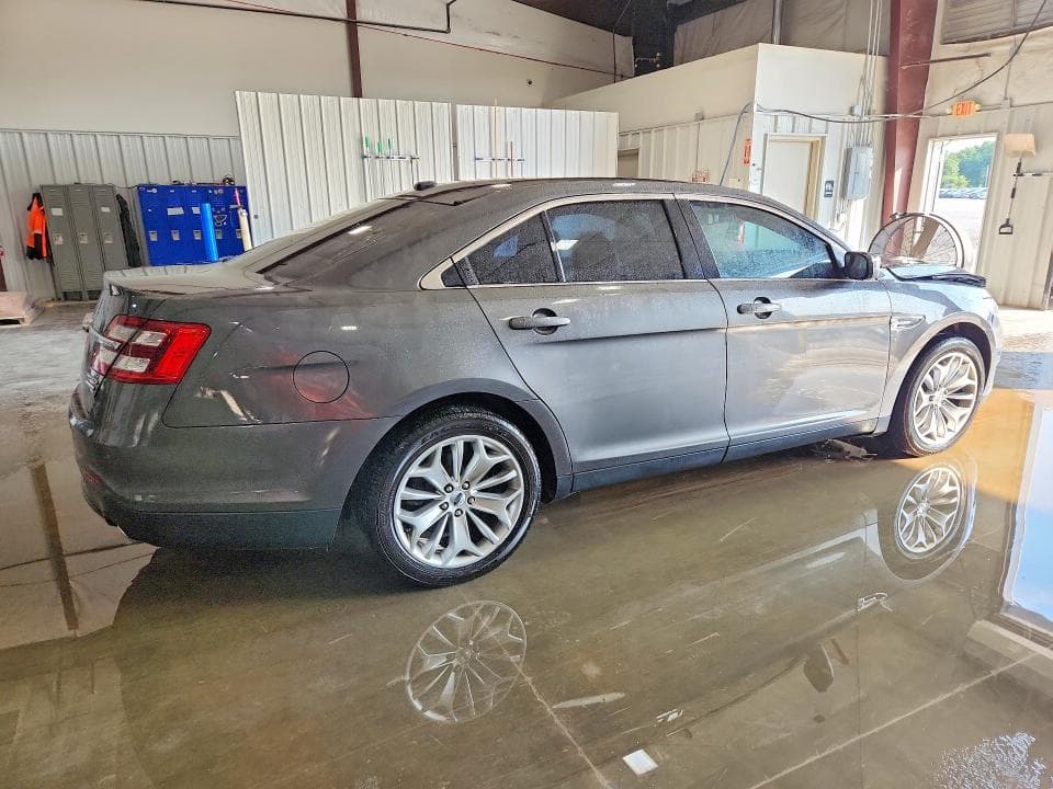 2017 FORD TAURUS LIMITED 3