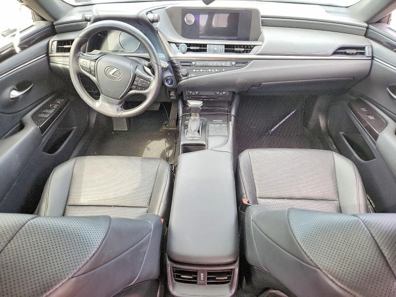2019 LEXUS ES 300H 8