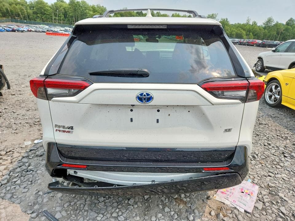 2024 TOYOTA RAV4 PRIME SE 6