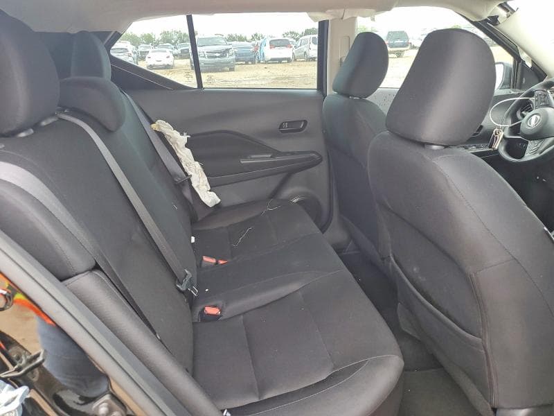 2025 NISSAN KICKS PLAY S 10
