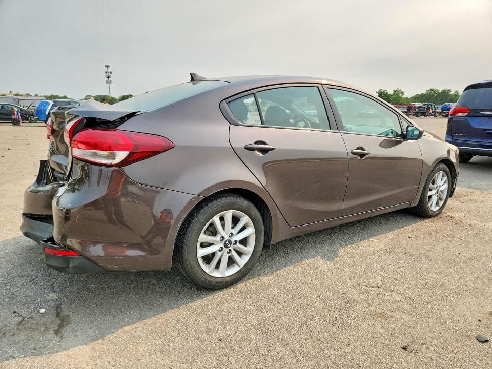 2017 KIA FORTE LX 3