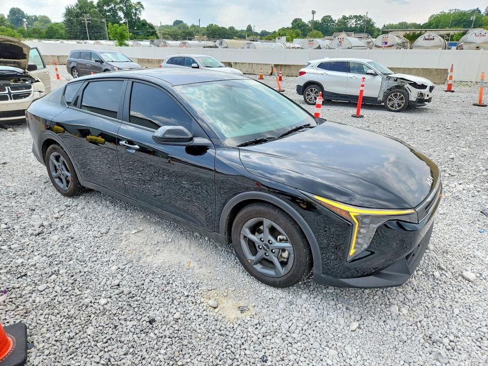2025 KIA K4 LXS 4