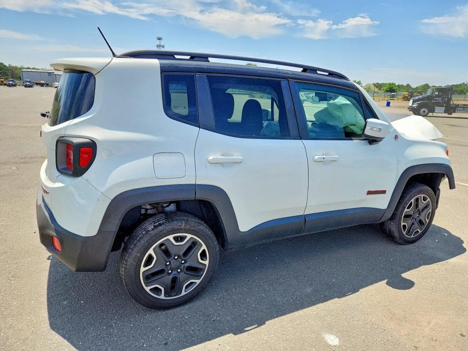 2017 JEEP RENEGADE TRAILHAWK 3
