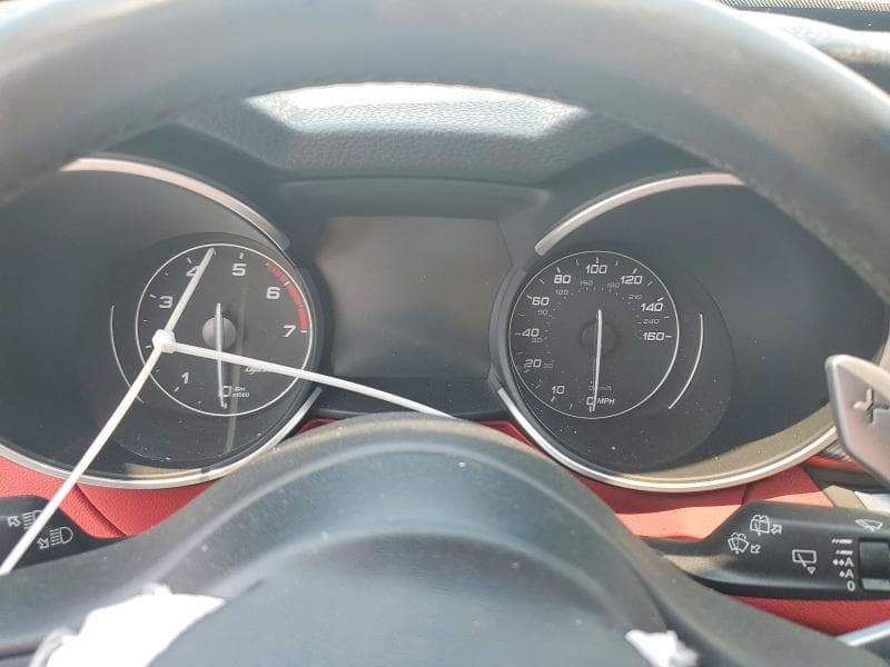 2019 ALFA ROMEO STELVIO 9