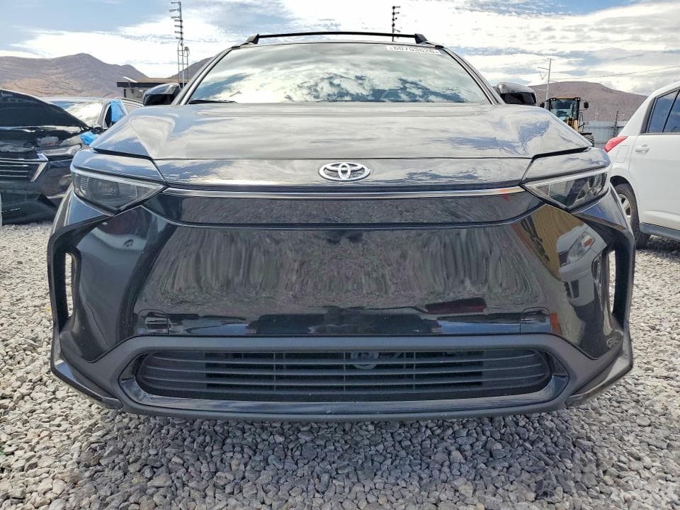 2024 TOYOTA BZ4X XLE 5