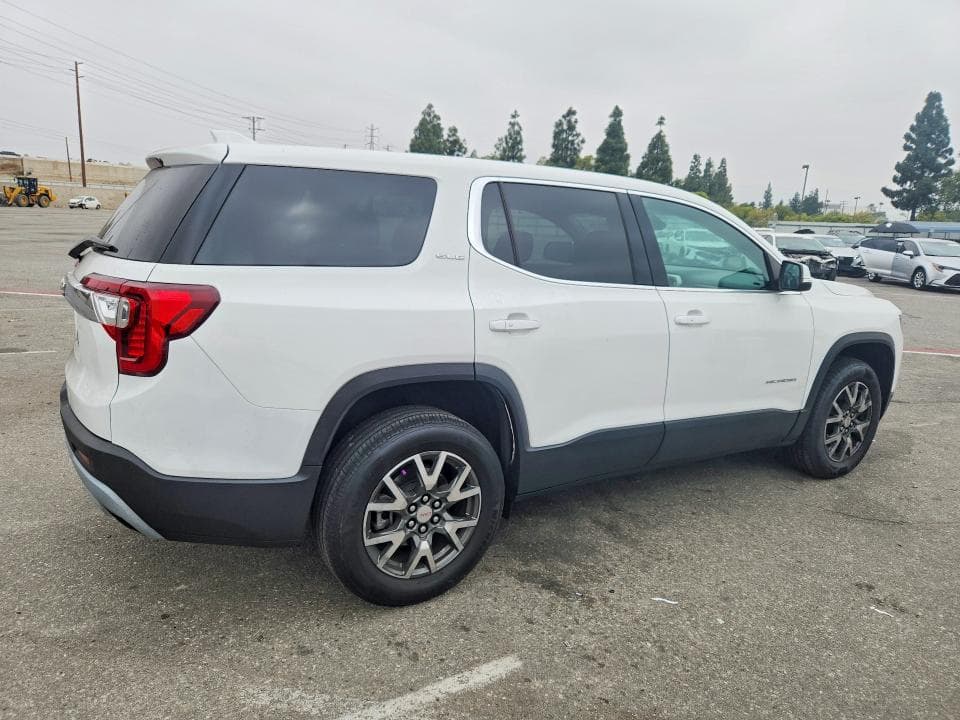 2022 GMC ACADIA SLE 3