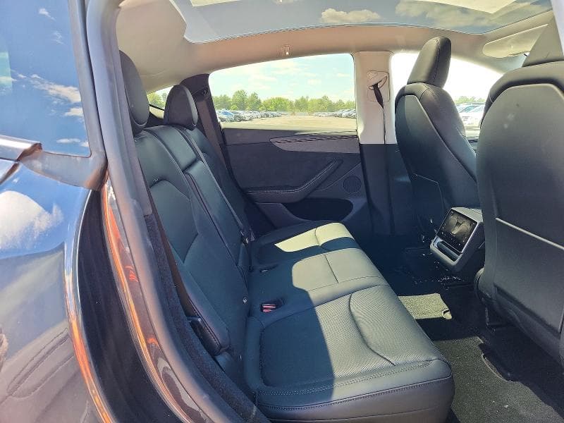 2026 TESLA MODEL Y 11