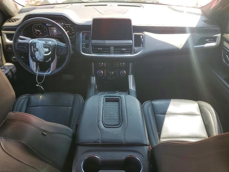 2021 GMC YUKON XL K1500 SLT 8