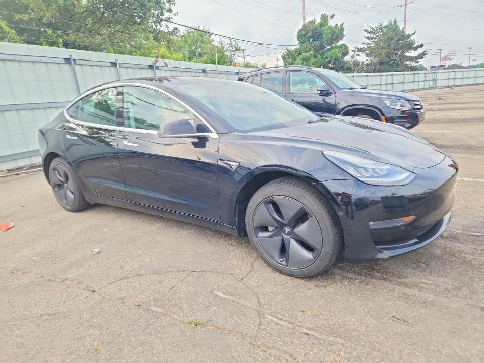2019 TESLA MODEL 3 4