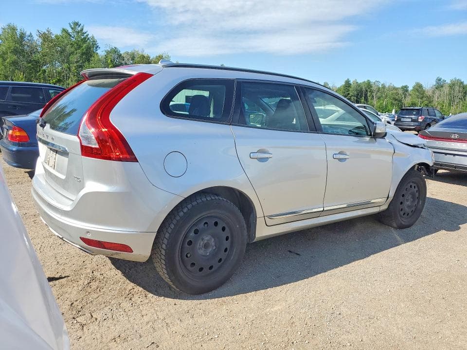 2017 VOLVO XC60 T5 3